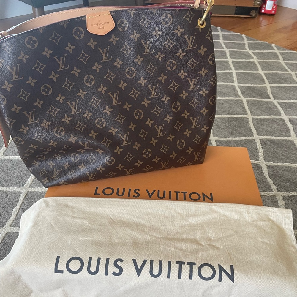 Excellent condition Louis Vuitton Graceful MM